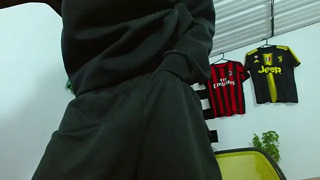 skinny23cm online show from 02-22-26, 06:57