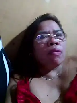 Snapshot of Huge_mama69 chatting on 09-12-25, 12:49 Huge mama69 online show from 09-12-25, 12:49