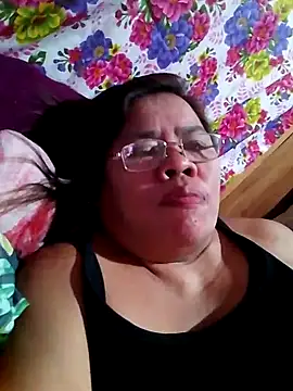 Snapshot of Huge_mama69 chatting on 09-23-25, 11:57 Huge mama69 online show from 09-23-25, 11:57