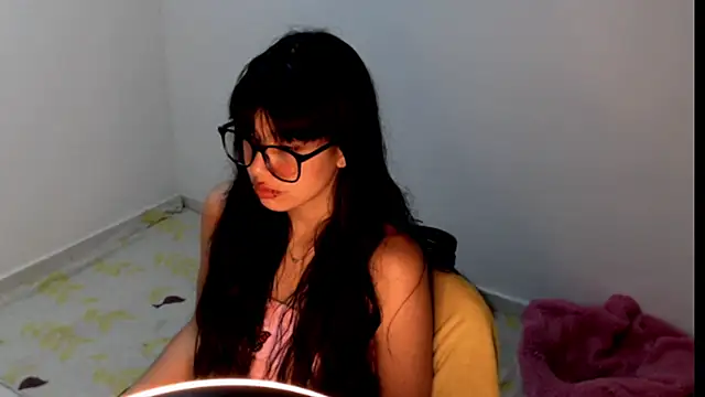 Snapshot of meganmiauu chatting on 05-23-26, 12:09 meganmiauu online show from 05-23-26, 12:09