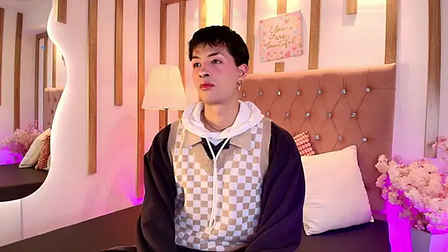 OzorioDany online show from 02-19-26, 04:19