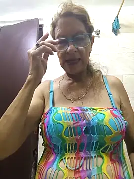 MaryeLunna online show from 10-10-25, 12:09