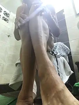 MaryeLunna online show from 10-20-25, 12:55