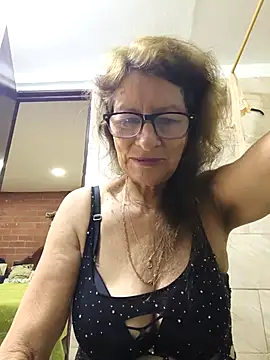 MaryeLunna online show from 11-20-25, 11:32