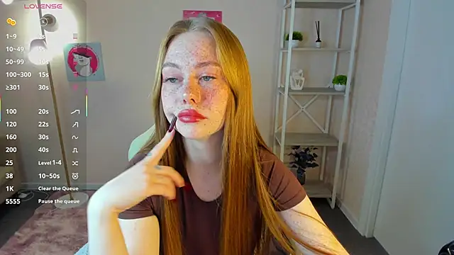 Snapshot of Roxy_Sunnny chatting on 10-07-25, 09:28 Roxy Sunnny online show from 10-07-25, 09:28