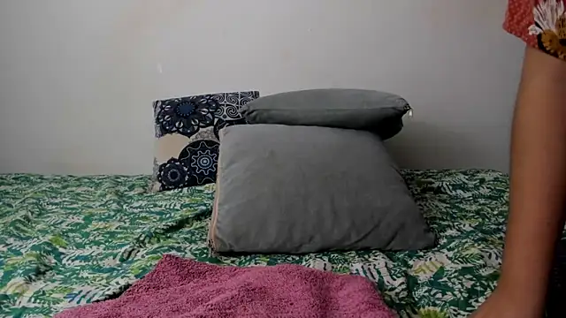 Snapshot of Brianna_Angelina chatting on 02-12-26, 07:25 Brianna Angelina online show from 02-12-26, 07:25