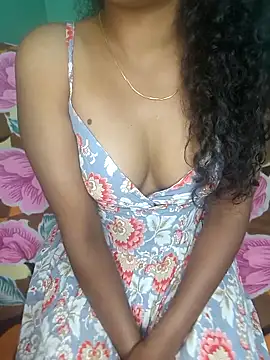 Snapshot of Tamilpallavi chatting on 10-04-25, 02:31 Tamilpallavi online show from 10-04-25, 02:31