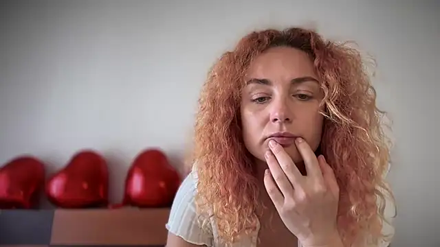 Reddgiirl online show from 03-22-26, 11:57