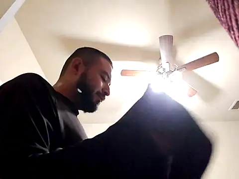 Snapshot of Lb228w chatting on 11-26-25, 12:33 Lb228w online show from 11-26-25, 12:33