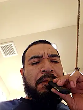 Snapshot of Lb228w chatting on 01-15-26, 05:45 Lb228w online show from 01-15-26, 05:45