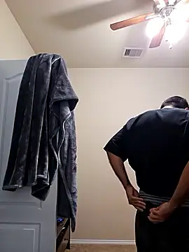 Snapshot of Lb228w chatting on 01-16-26, 04:22 Lb228w online show from 01-16-26, 04:22