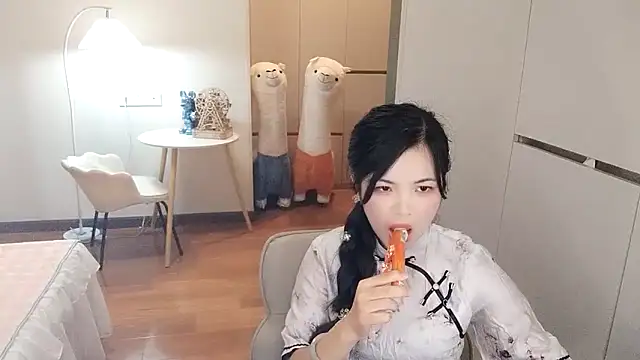 Snapshot of XiaoAnQi chatting on 09-21-25, 01:35 XiaoAnQi online show from 09-21-25, 01:35