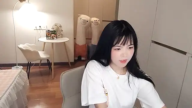 Snapshot of XiaoAnQi chatting on 10-13-25, 12:38 XiaoAnQi online show from 10-13-25, 12:38