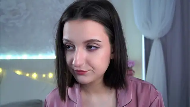 FalineBeacher online show from 04-11-26, 01:10