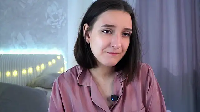 FalineBeacher online show from 04-12-26, 02:38