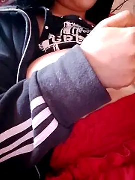Snapshot of linhbe96xxx chatting on 11-27-25, 12:46 linhbe96xxx online show from 11-27-25, 12:46