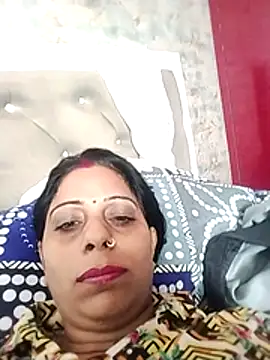 Snapshot of Soniya_Roy chatting on 11-05-25, 06:02 Soniya Roy online show from 11-05-25, 06:02