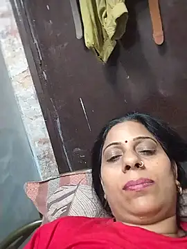 Snapshot of Soniya_Roy chatting on 06-13-26, 05:00 Soniya Roy online show from 06-13-26, 05:00