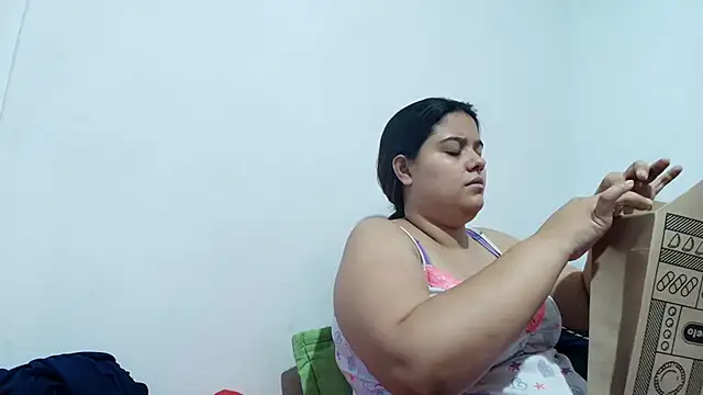 luisahot 9727 online show from 12-22-25, 12:07