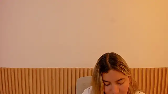 OliviaSweett online show from 05-27-26, 07:11
