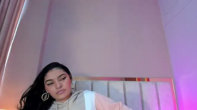 LunaAspen  online show from 01-13-26, 06:13