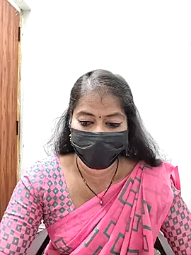 Snapshot of tamil_Sigappu_Roja chatting on 06-10-26, 12:33 tamil Sigappu Roja online show from 06-10-26, 12:33