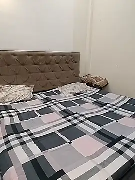 missneha61 online show from 09-21-25, 07:15