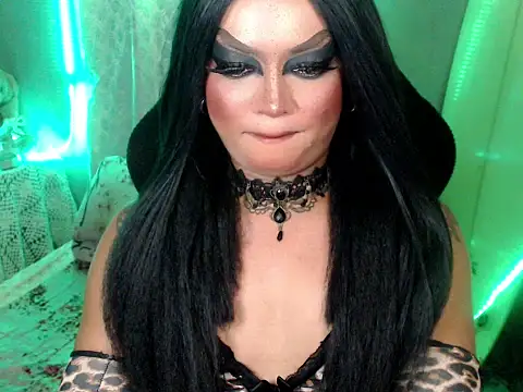 xxXMissCessXxx online show from 06-15-26, 03:47
