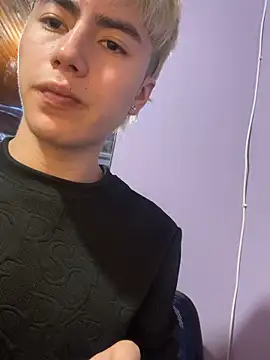 AlexanderCollman online show from 12-04-25, 05:50