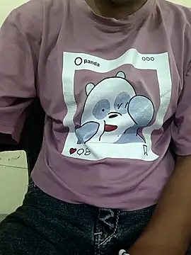 Snapshot of Alia-00 chatting on 09-30-25, 03:22 Alia-00 online show from 09-30-25, 03:22