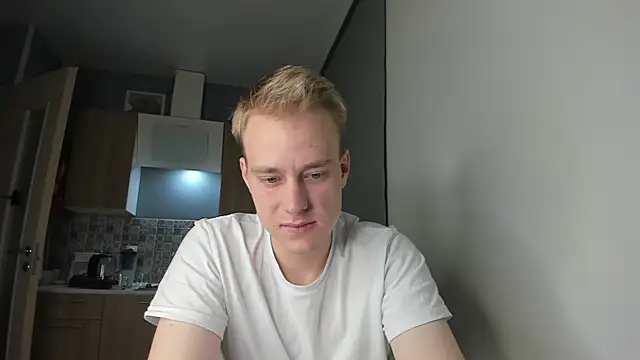 Snapshot of Kevin_Young_Cat chatting on 09-21-25, 08:21 Kevin Young Cat online show from 09-21-25, 08:21