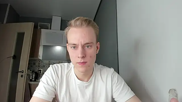 Snapshot of Kevin_Young_Cat chatting on 10-27-25, 02:43 Kevin Young Cat online show from 10-27-25, 02:43