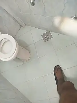 Snapshot of King_Raj99 chatting on 12-22-25, 02:19 King Raj99 online show from 12-22-25, 02:19