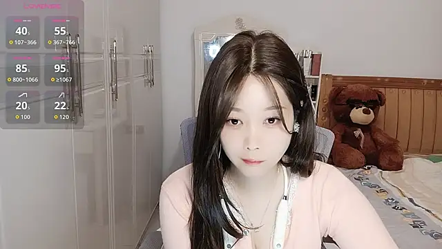 Xiaotantan-99 online show from 10-21-25, 07:36