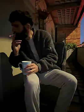 Michel huge online show from 11-11-25, 07:19