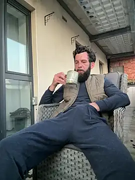 Michel huge online show from 05-26-26, 04:08