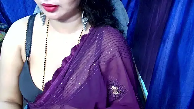 QUEEN SAKHI- online show from 03-28-26, 06:51