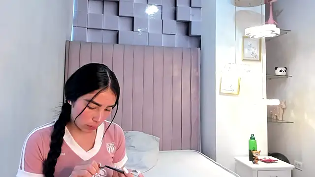 CandySays online show from 11-07-25, 11:32