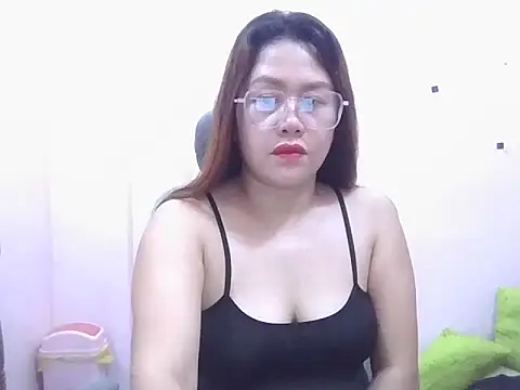 Snapshot of WildPussy4uxx chatting on 11-25-25, 05:07 WildPussy4uxx online show from 11-25-25, 05:07