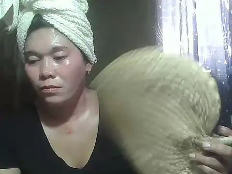 Snapshot of exoticclit69 chatting on 04-18-26, 05:00 exoticclit69 online show from 04-18-26, 05:00