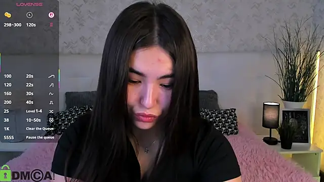 Snapshot of Megan_Williamms chatting on 10-22-25, 12:55 Megan Williamms online show from 10-22-25, 12:55