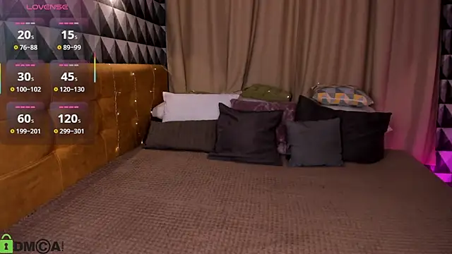 Snapshot of Megan_Williamms chatting on 11-13-25, 01:04 Megan Williamms online show from 11-13-25, 01:04