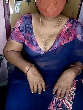 Jessi 25 online show from 10-27-25, 06:01