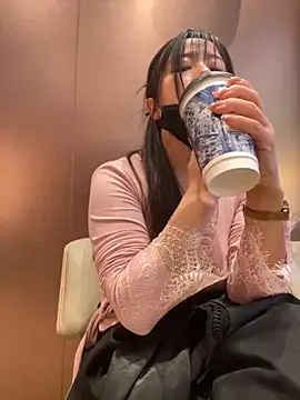 xiao-mo520 online show from 11-16-25, 10:43