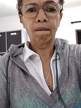 Merybeks online show from 10-31-25, 10:38