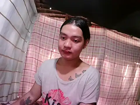 Snapshot of asian_janella chatting on 01-15-26, 08:41 asian janella online show from 01-15-26, 08:41