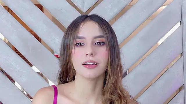 Sarah-Grace online show from 06-06-26, 01:00