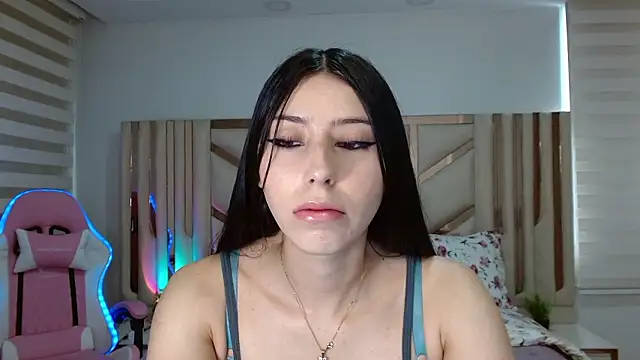 Snapshot of violett_star1 chatting on 03-17-26, 12:41 violett star1 online show from 03-17-26, 12:41