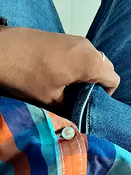 Snapshot of ddllrr224 chatting on 11-04-25, 07:40 ddllrr224 online show from 11-04-25, 07:40