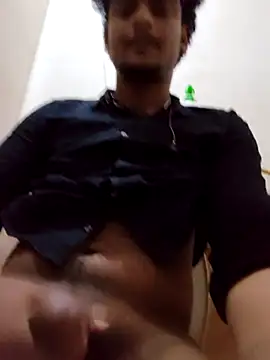 Snapshot of ddllrr224 chatting on 12-15-25, 05:17 ddllrr224 online show from 12-15-25, 05:17